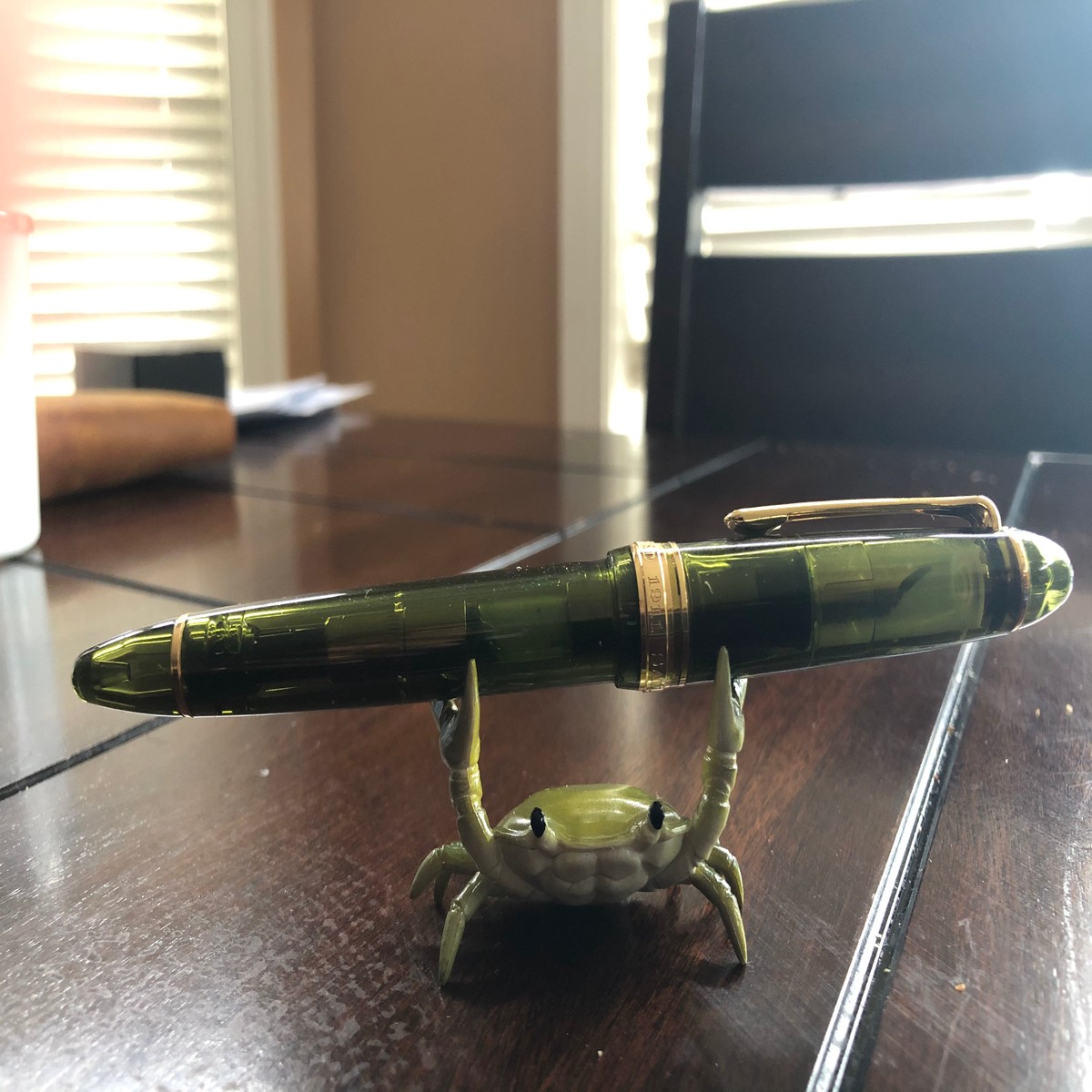 Crab Pen Holder – Deep Green Matcha